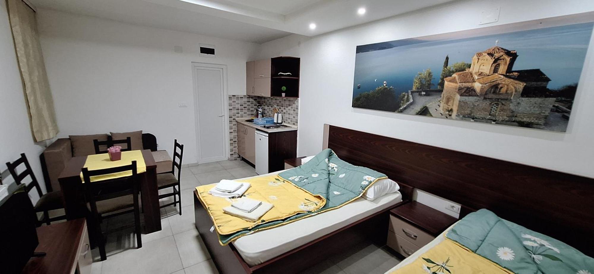 אוהריד Apartment Delfina מראה חיצוני תמונה