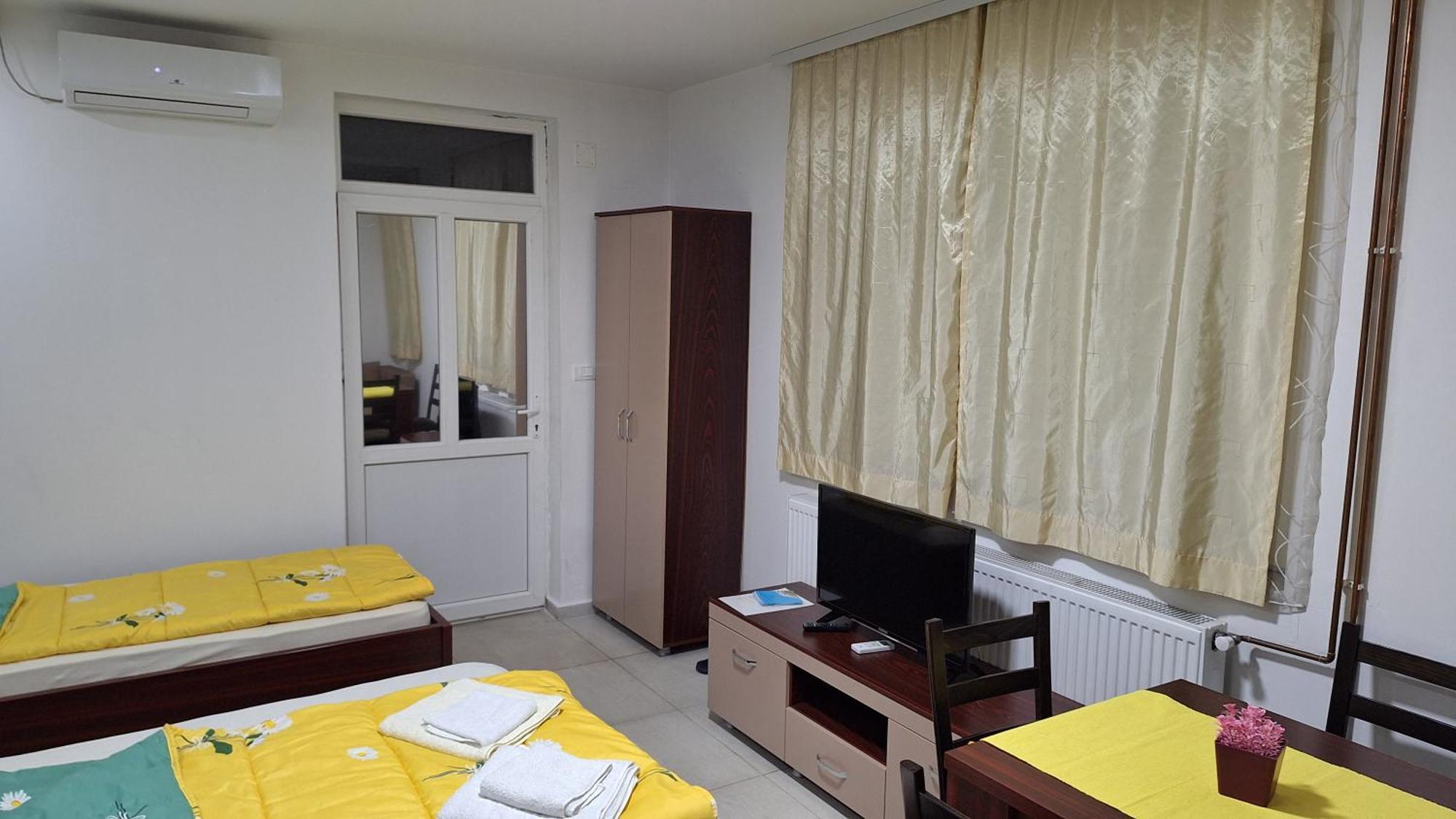 אוהריד Apartment Delfina מראה חיצוני תמונה