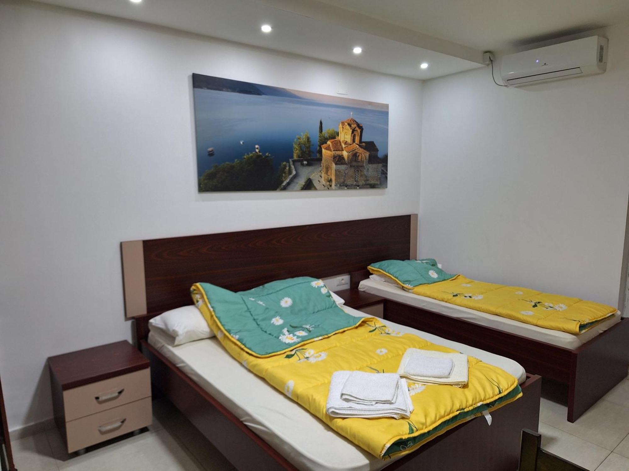 אוהריד Apartment Delfina מראה חיצוני תמונה