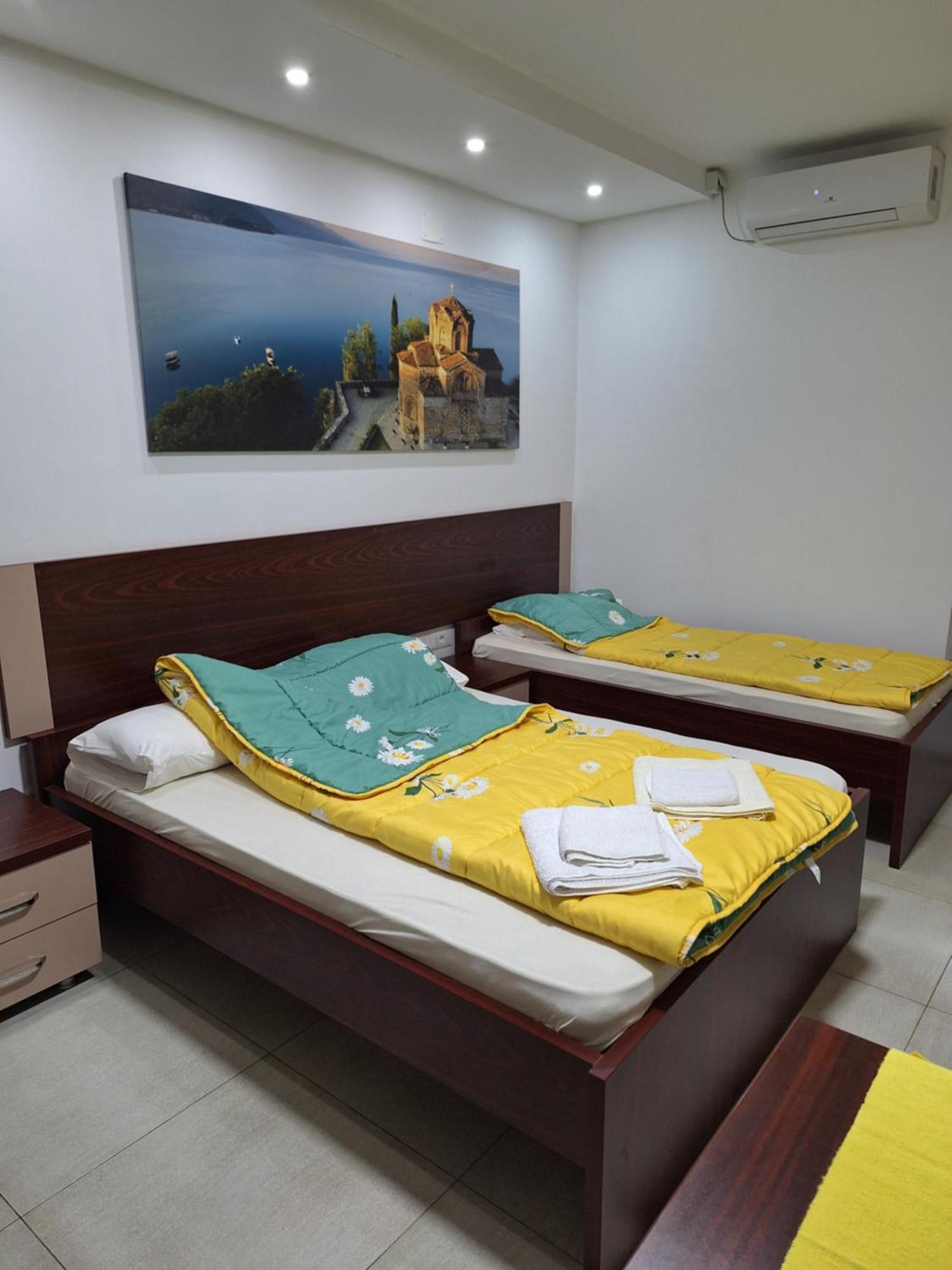 אוהריד Apartment Delfina מראה חיצוני תמונה