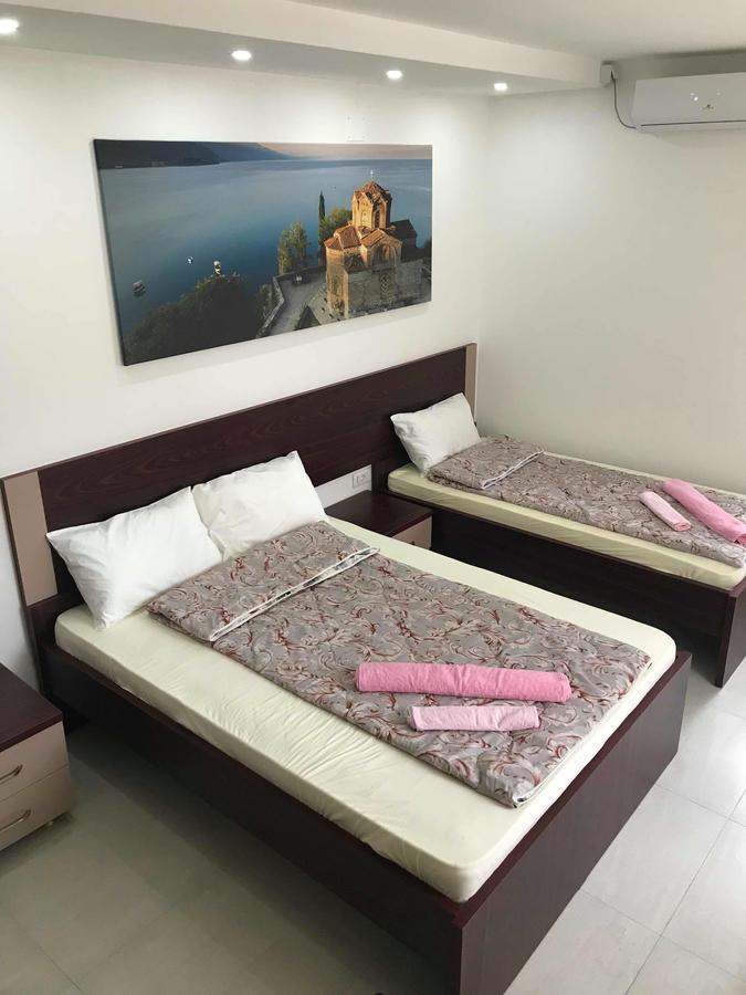אוהריד Apartment Delfina מראה חיצוני תמונה